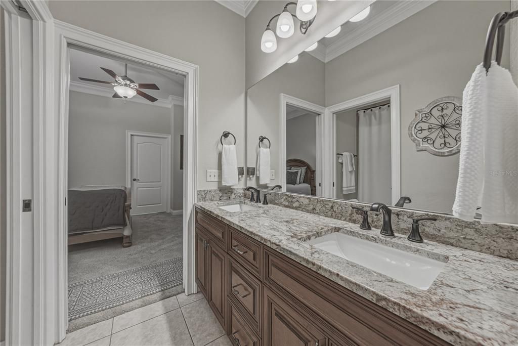 For Sale: $799,900 (3 beds, 3 baths, 2695 Square Feet)