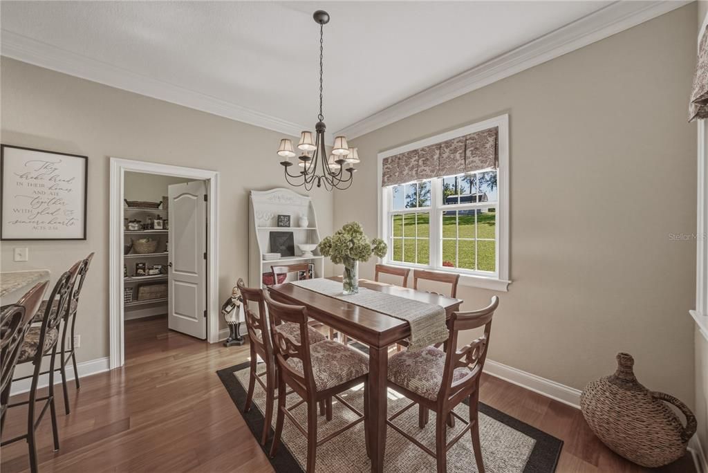 For Sale: $799,900 (3 beds, 3 baths, 2695 Square Feet)