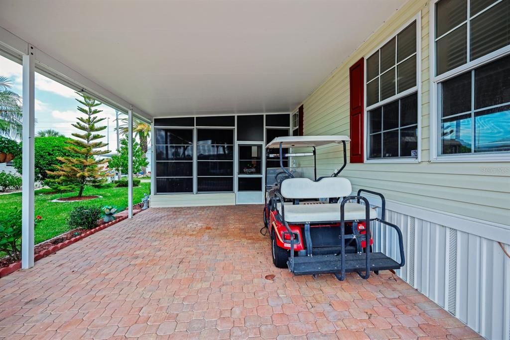 Activo con contrato: $229,000 (2 camas, 2 baños, 1566 Pies cuadrados)