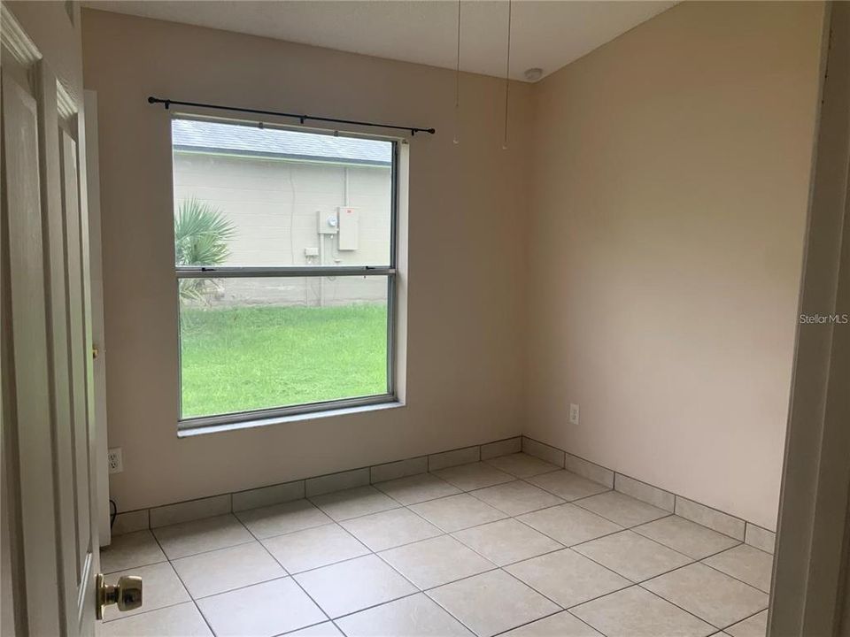 В аренду: $1,900 (3 спален, 2 ванн, 1097 Квадратных фут)