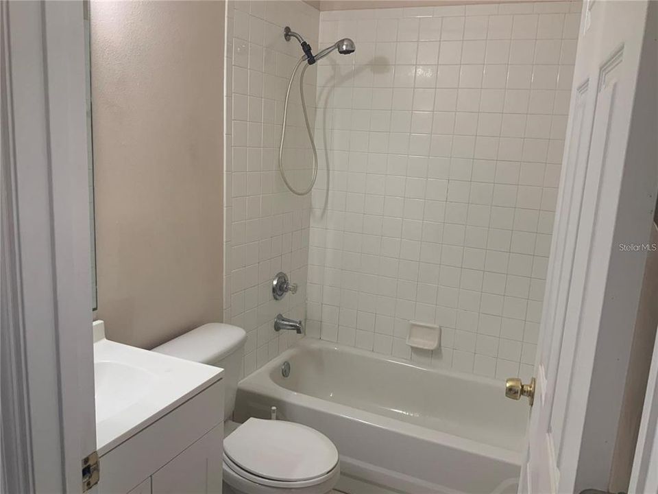 В аренду: $1,900 (3 спален, 2 ванн, 1097 Квадратных фут)