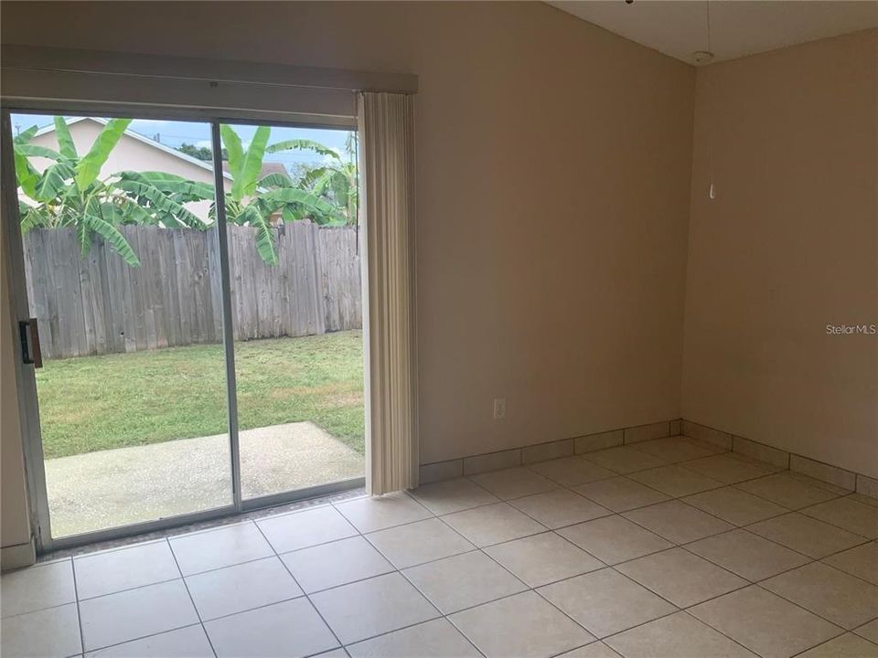 В аренду: $1,900 (3 спален, 2 ванн, 1097 Квадратных фут)