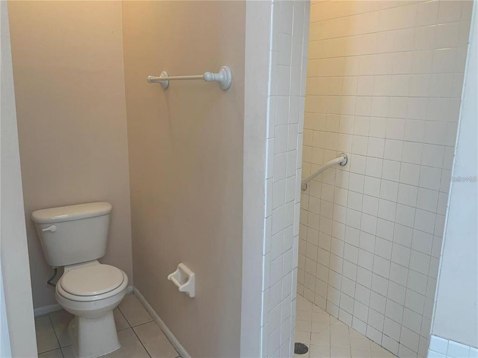 В аренду: $1,900 (3 спален, 2 ванн, 1097 Квадратных фут)