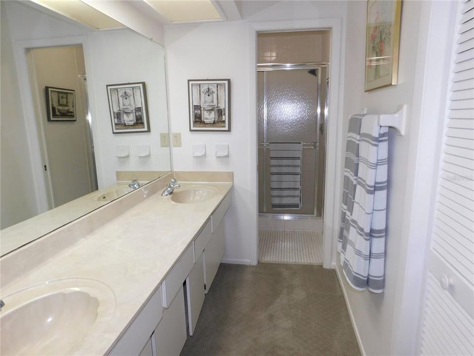 For Rent: $2,500 (3 beds, 2 baths, 1445 Square Feet)