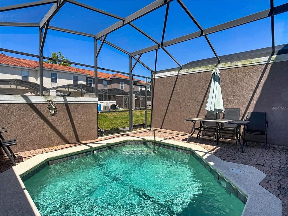 Active With Contract: $270,000 (3 beds, 2 baths, 1295 Square Feet)