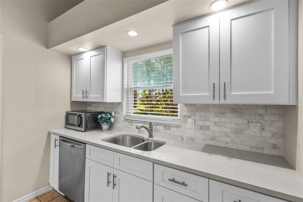 For Sale: $239,000 (2 beds, 2 baths, 1743 Square Feet)