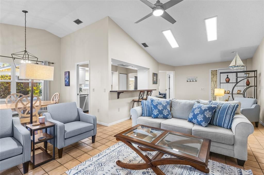 For Sale: $239,000 (2 beds, 2 baths, 1743 Square Feet)