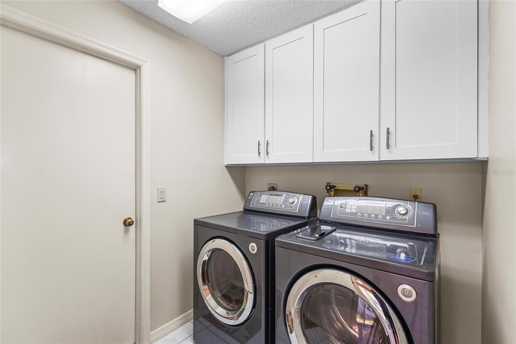 For Sale: $239,000 (2 beds, 2 baths, 1743 Square Feet)