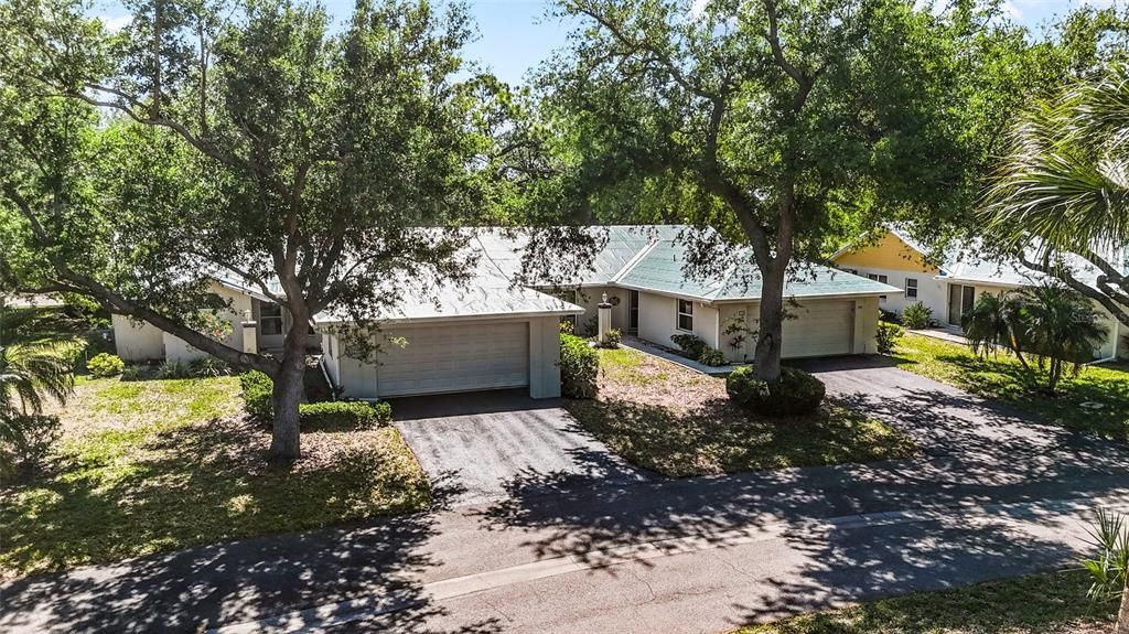 For Sale: $239,000 (2 beds, 2 baths, 1743 Square Feet)
