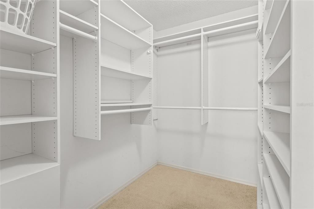 For Sale: $239,000 (2 beds, 2 baths, 1743 Square Feet)