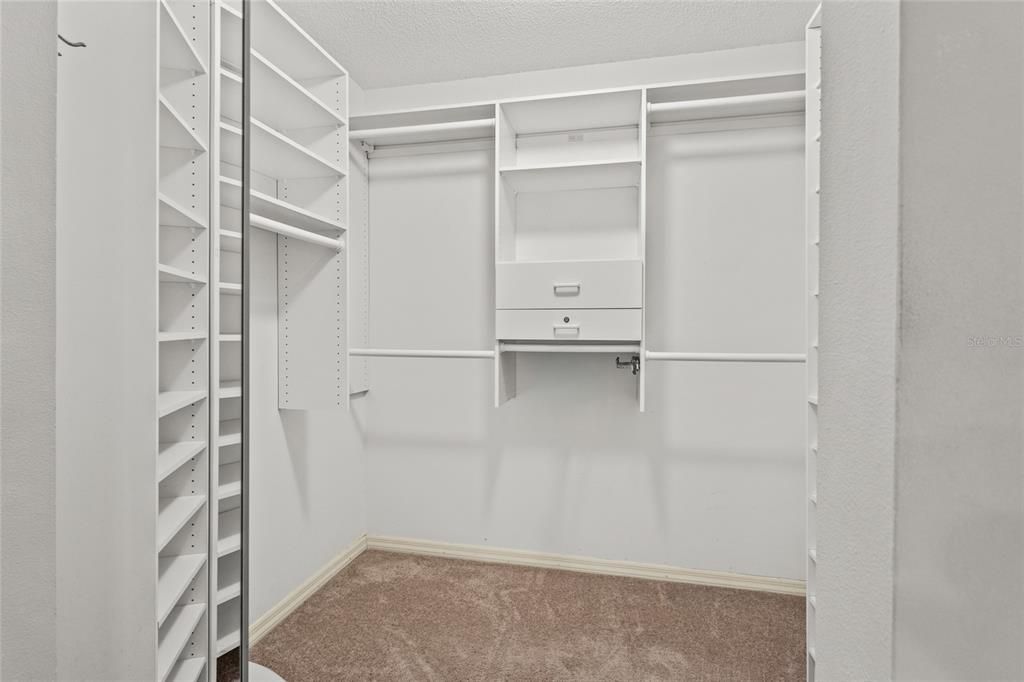 For Sale: $239,000 (2 beds, 2 baths, 1743 Square Feet)