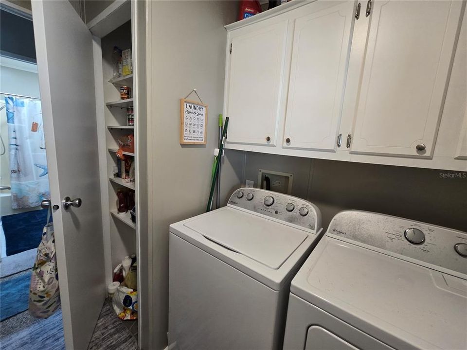 На продажу: $199,999 (2 спален, 2 ванн, 1494 Квадратных фут)