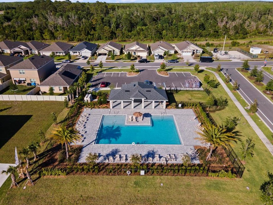 For Sale: $459,900 (4 beds, 3 baths, 2400 Square Feet)