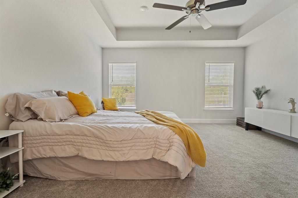 For Sale: $459,900 (4 beds, 3 baths, 2400 Square Feet)