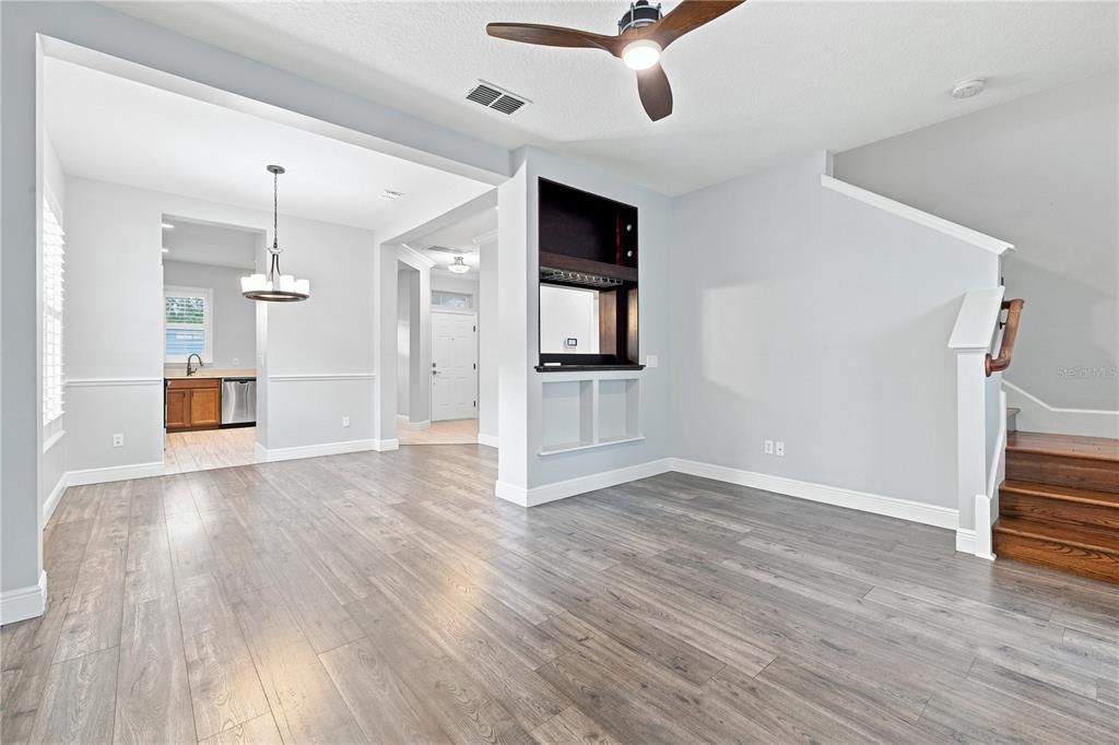 Active With Contract: $505,000 (3 beds, 2 baths, 1725 Square Feet)