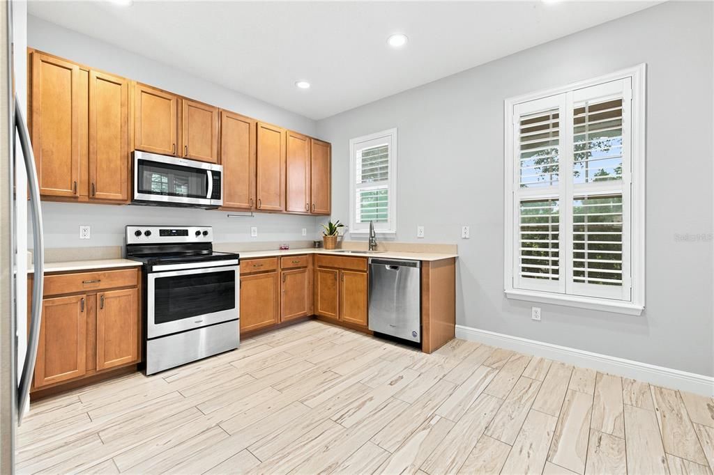 Active With Contract: $505,000 (3 beds, 2 baths, 1725 Square Feet)