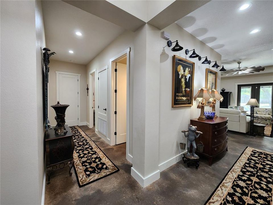For Sale: $638,900 (5 beds, 2 baths, 2710 Square Feet)