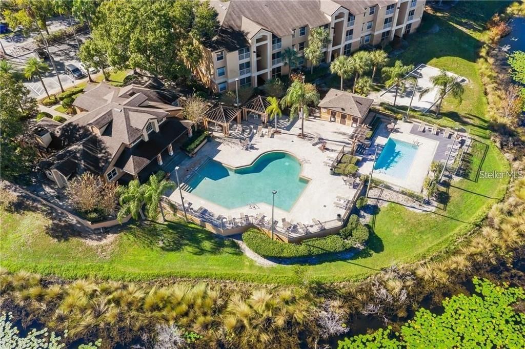 Active With Contract: $1,800 (2 beds, 2 baths, 1003 Square Feet)