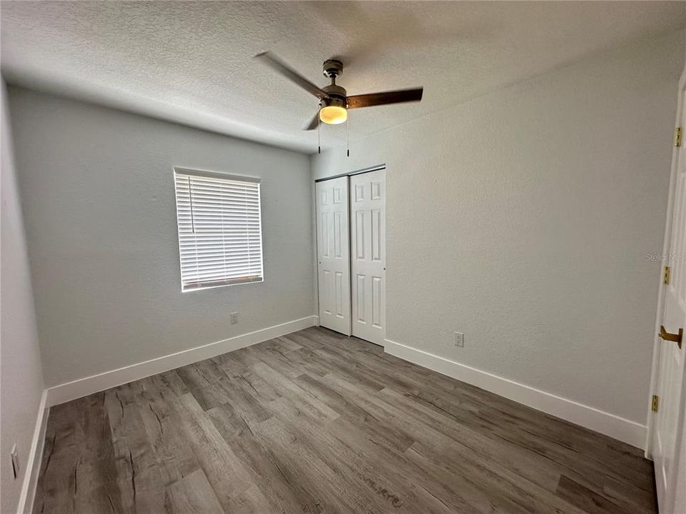 For Sale: $369,900 (4 beds, 2 baths, 1400 Square Feet)