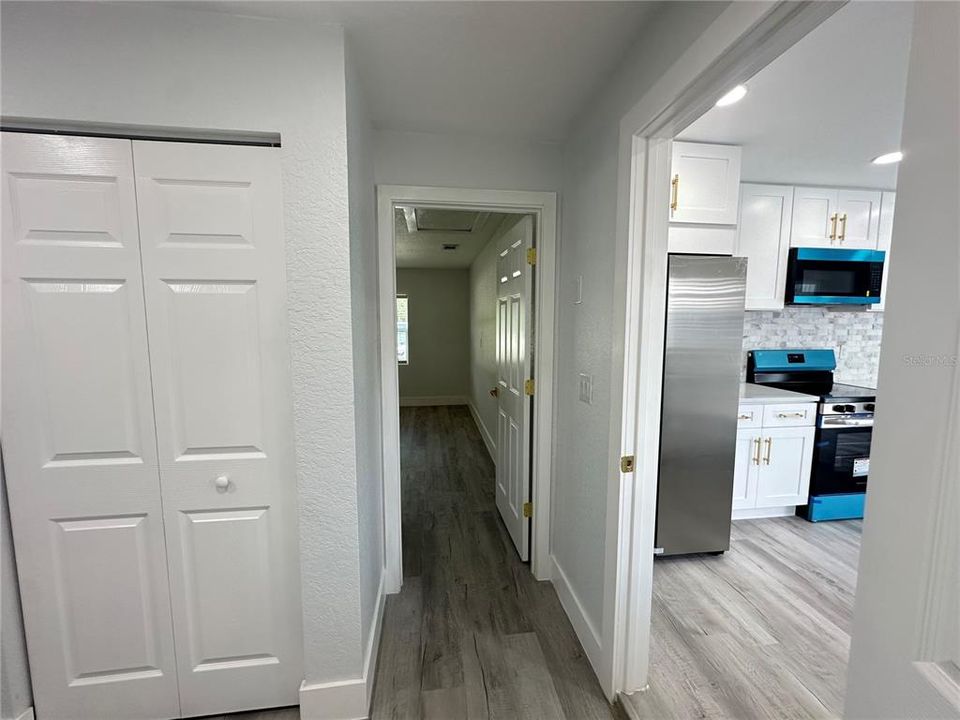 For Sale: $369,900 (4 beds, 2 baths, 1400 Square Feet)