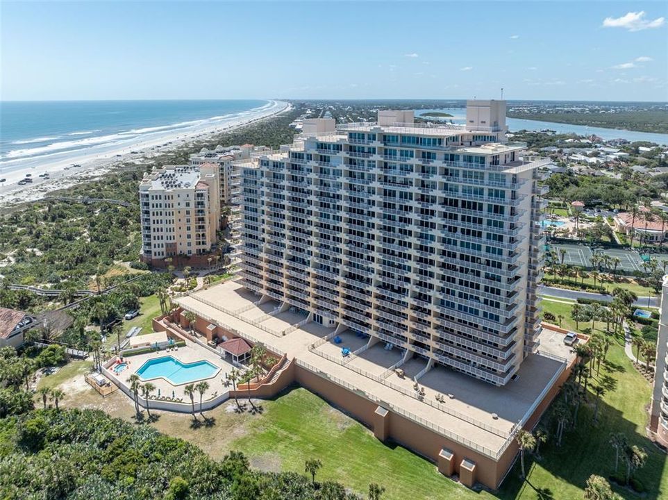For Sale: $982,500 (2 beds, 2 baths, 1489 Square Feet)