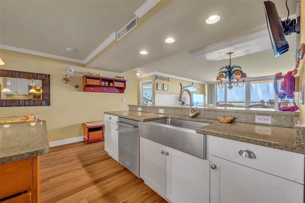 For Sale: $982,500 (2 beds, 2 baths, 1489 Square Feet)