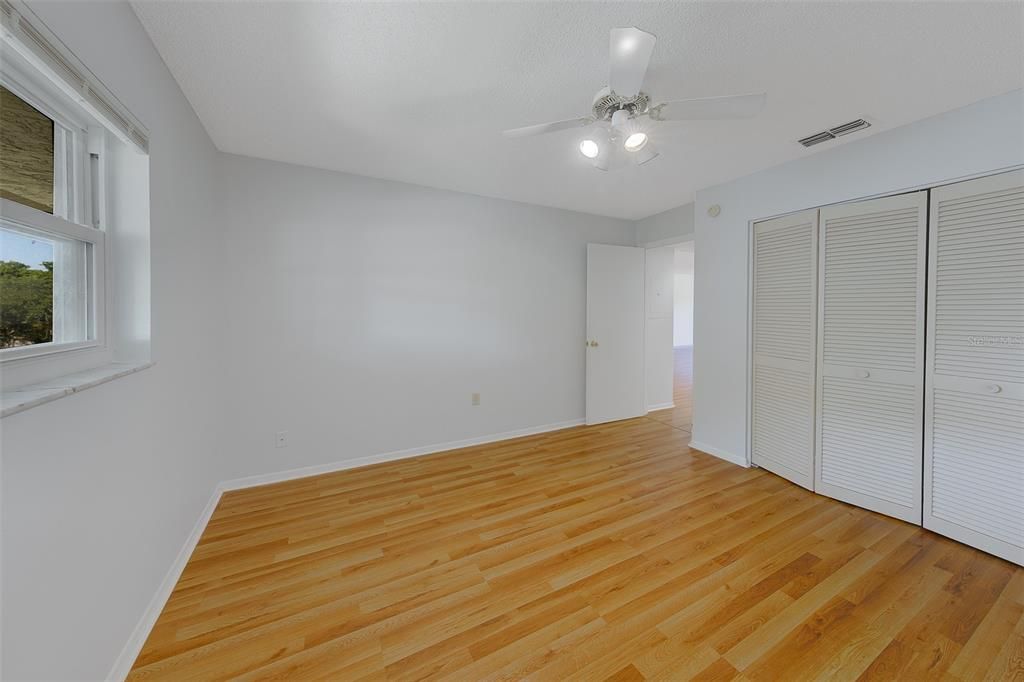 В аренду: $1,600 (2 спален, 2 ванн, 1150 Квадратных фут)
