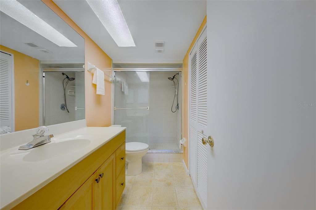 В аренду: $1,600 (2 спален, 2 ванн, 1150 Квадратных фут)