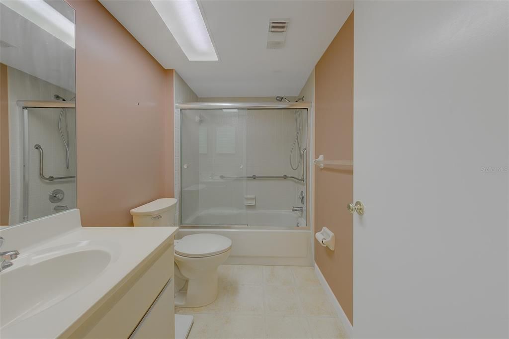 В аренду: $1,600 (2 спален, 2 ванн, 1150 Квадратных фут)