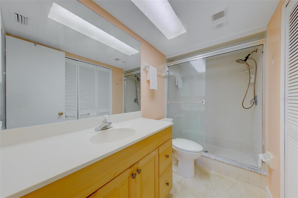 В аренду: $1,600 (2 спален, 2 ванн, 1150 Квадратных фут)