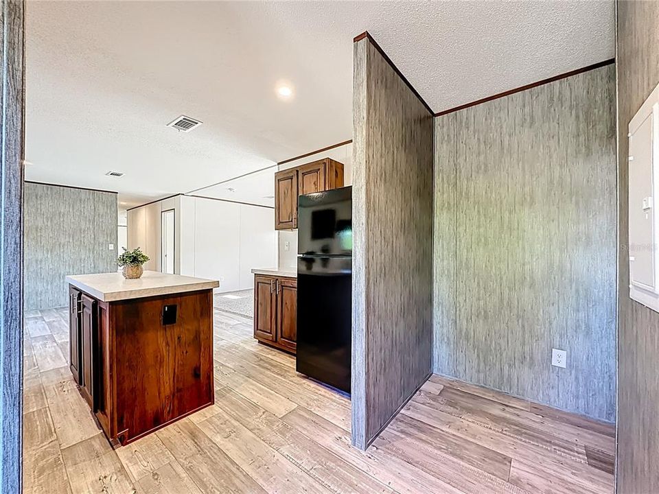 For Sale: $248,000 (4 beds, 3 baths, 1976 Square Feet)