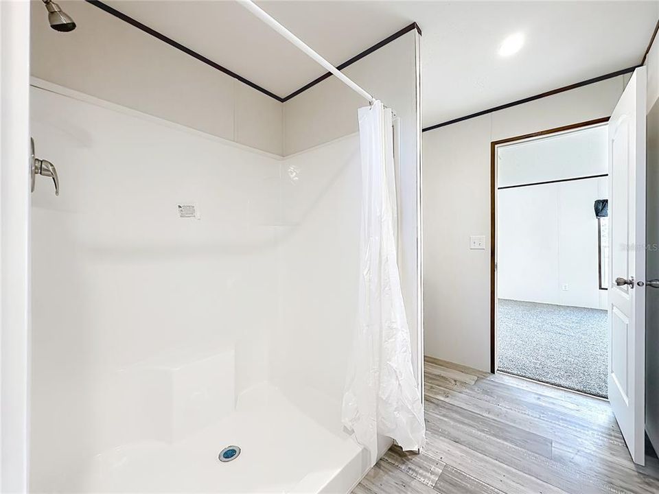 For Sale: $248,000 (4 beds, 3 baths, 1976 Square Feet)