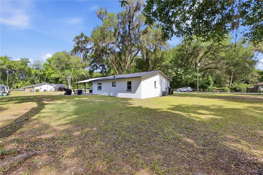 Active With Contract: $269,000 (3 beds, 2 baths, 1254 Square Feet)