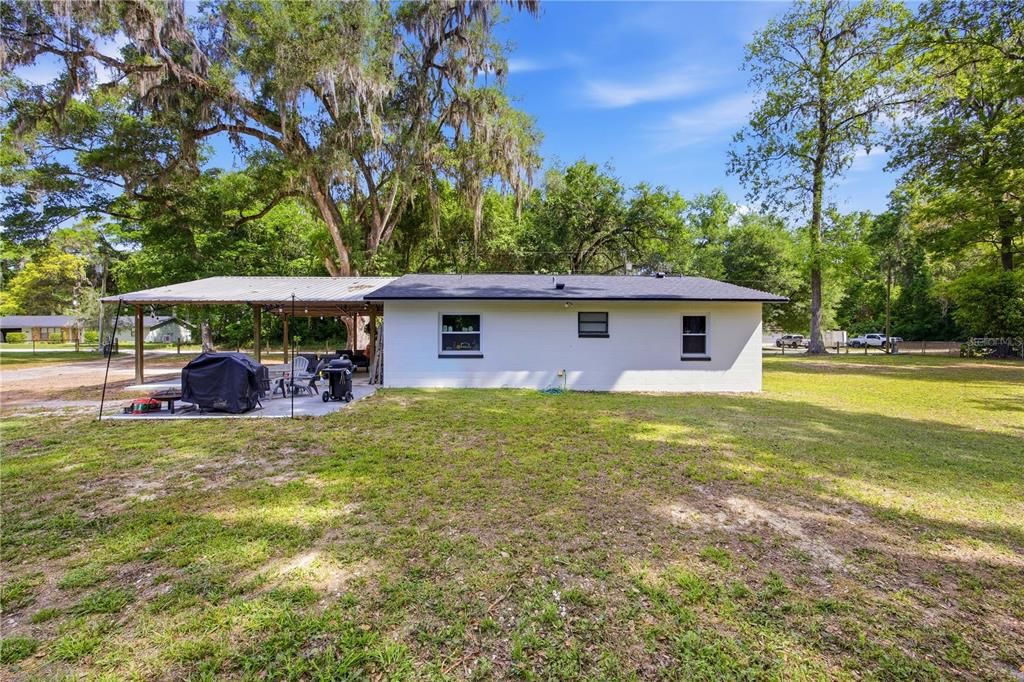 Active With Contract: $269,000 (3 beds, 2 baths, 1254 Square Feet)
