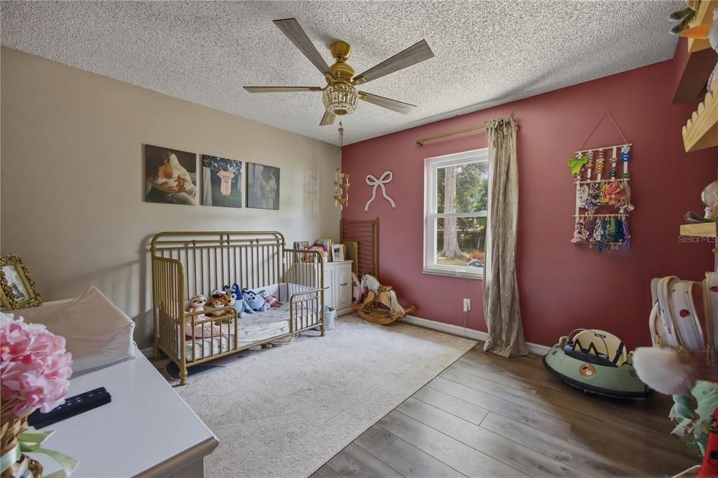 Active With Contract: $269,000 (3 beds, 2 baths, 1254 Square Feet)