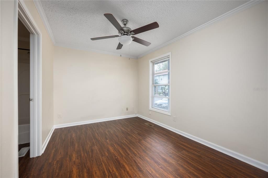 En Venta: $139,900 (2 camas, 2 baños, 800 Pies cuadrados)