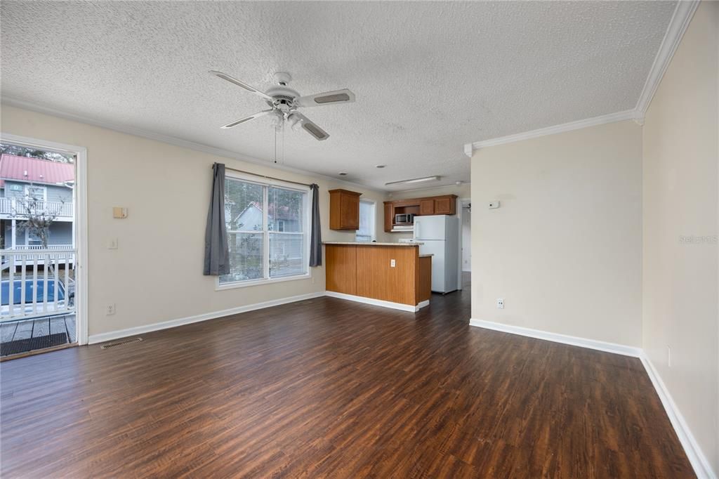 En Venta: $139,900 (2 camas, 2 baños, 800 Pies cuadrados)