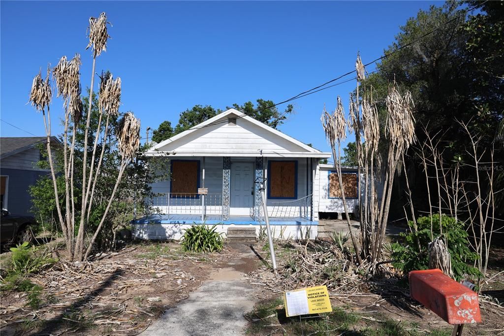 For Sale: $59,900 (2 beds, 1 baths, 1124 Square Feet)