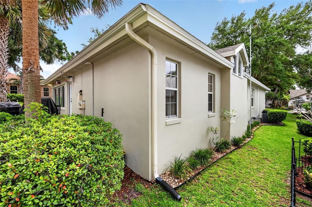 For Sale: $600,000 (3 beds, 2 baths, 1913 Square Feet)