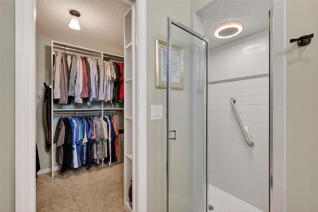 For Sale: $600,000 (3 beds, 2 baths, 1913 Square Feet)