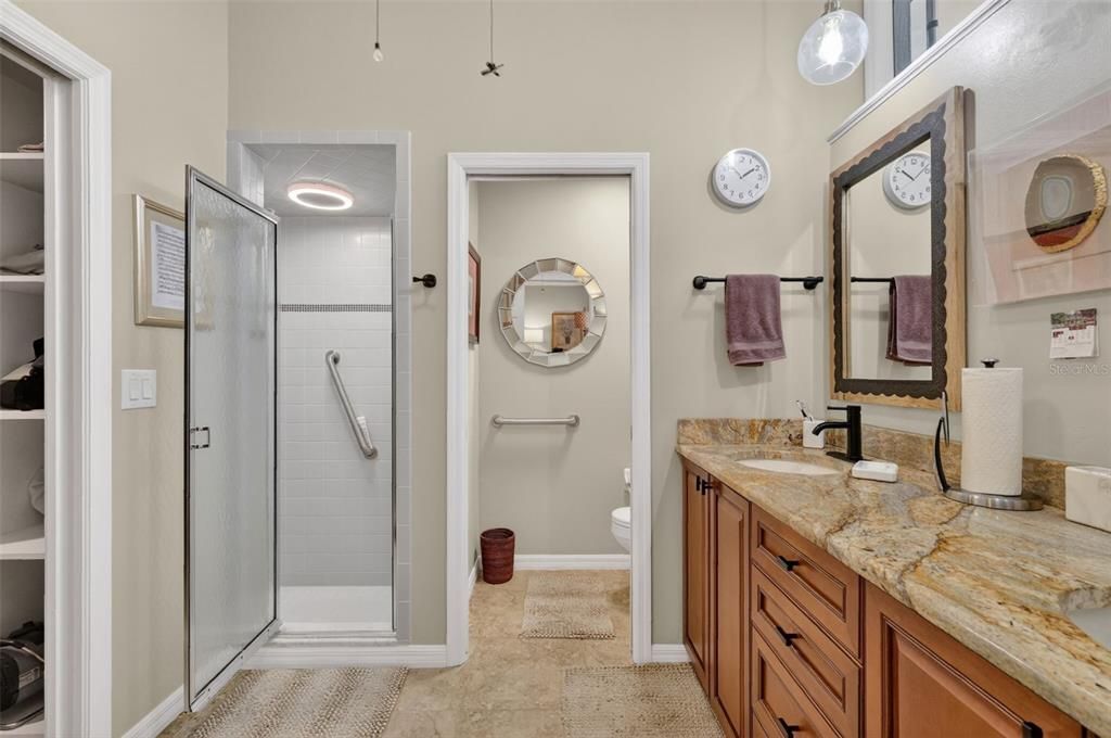 For Sale: $600,000 (3 beds, 2 baths, 1913 Square Feet)