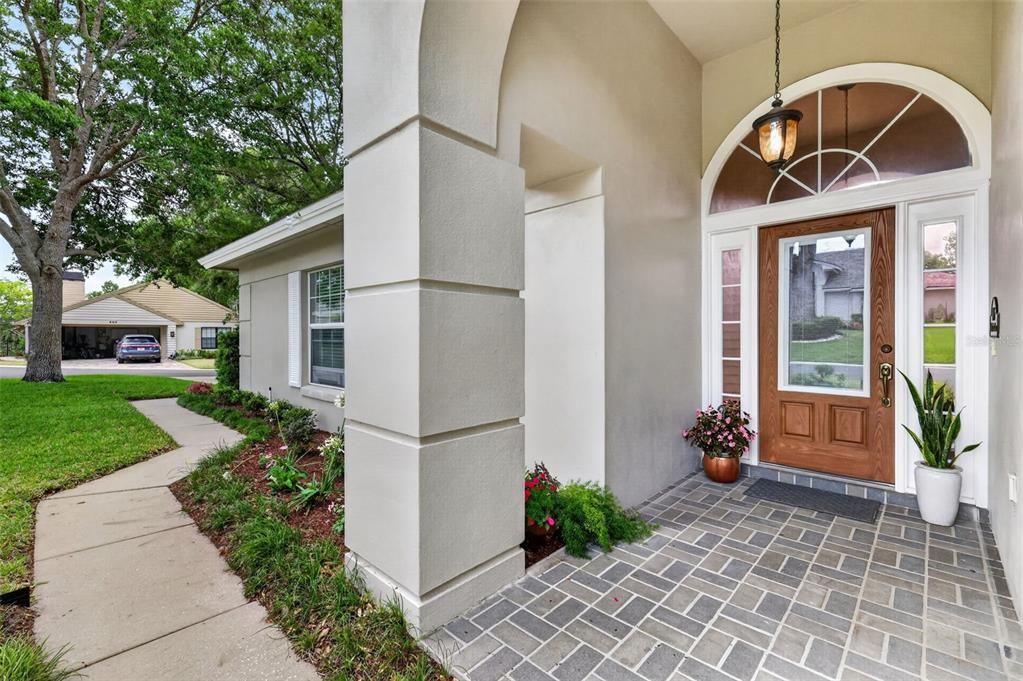 For Sale: $600,000 (3 beds, 2 baths, 1913 Square Feet)