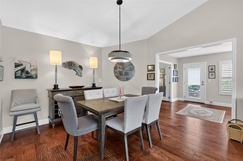 For Sale: $600,000 (3 beds, 2 baths, 1913 Square Feet)