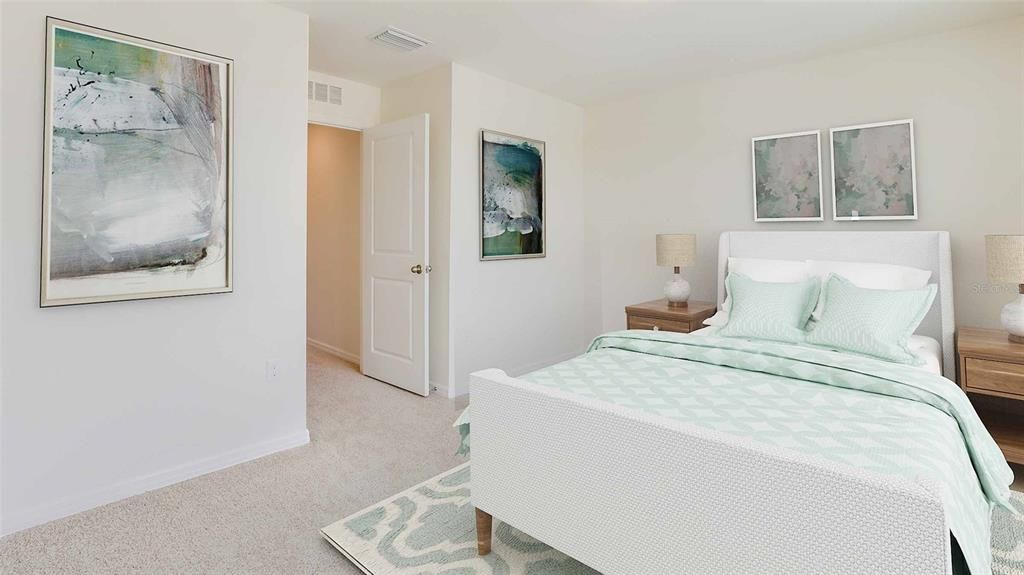 Activo con contrato: $475,000 (5 camas, 3 baños, 3561 Pies cuadrados)