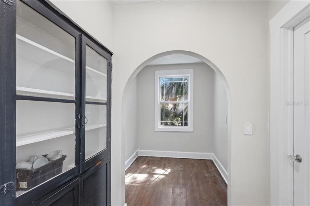 For Sale: $349,900 (4 beds, 3 baths, 2675 Square Feet)