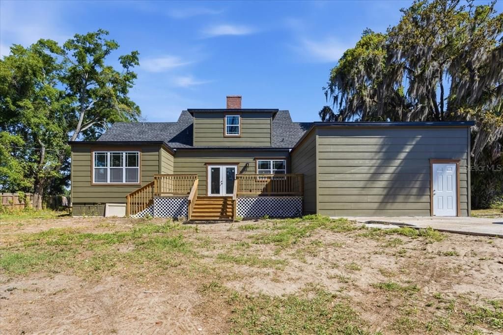 For Sale: $349,900 (4 beds, 3 baths, 2675 Square Feet)