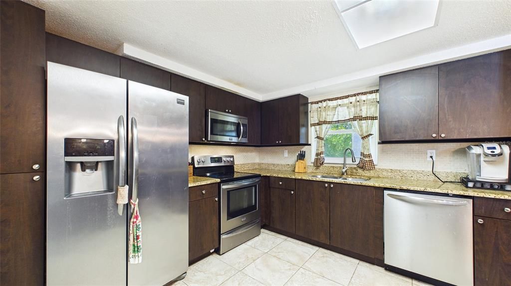 En Venta: $264,999 (3 camas, 2 baños, 1206 Pies cuadrados)