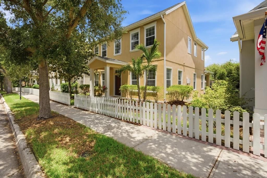 For Sale: $598,000 (4 beds, 3 baths, 2661 Square Feet)
