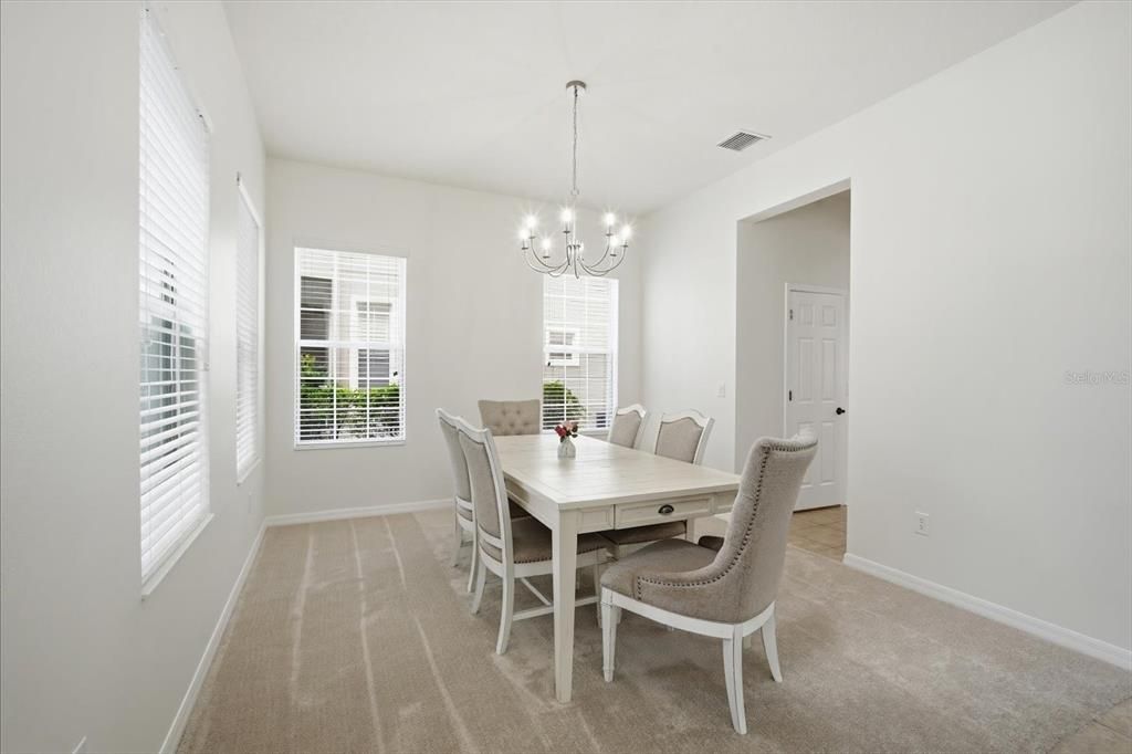 For Sale: $598,000 (4 beds, 3 baths, 2661 Square Feet)