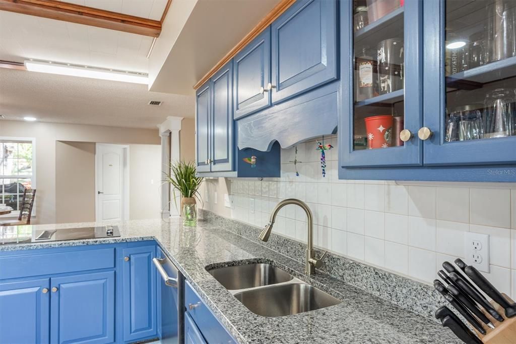 En Venta: $850,000 (3 camas, 4 baños, 3143 Pies cuadrados)